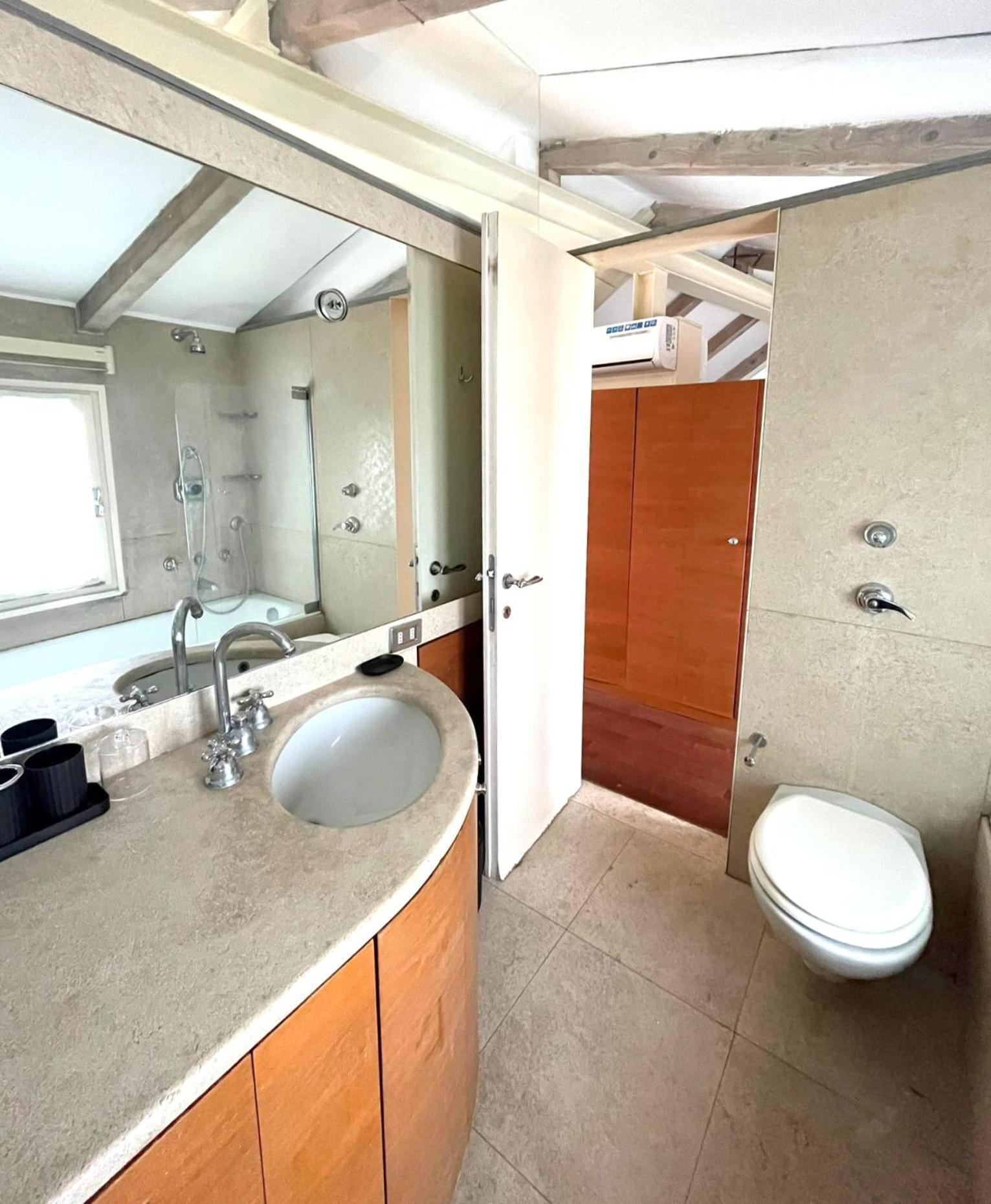 Accomodo Mil68 Loft Centro Storico Milano Exterior foto